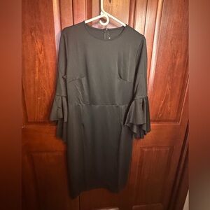 Chic Black Long Sleeve Dress with Flared Cuffs
